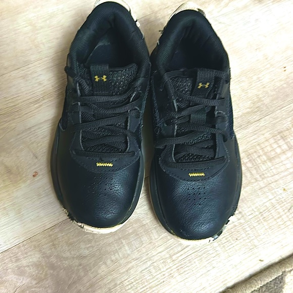 Pre-School Under Armour  Lockdown 6 Basketball Shoes - Picture 2 of 4